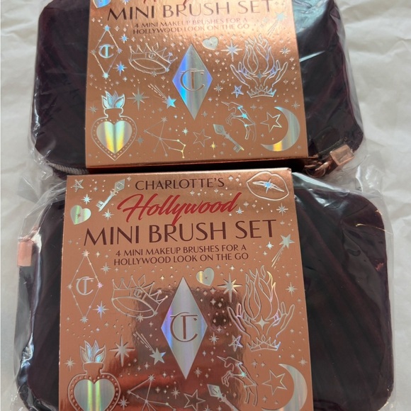 Charlotte Tilbury Velvet Red Brush Set - Picture 2 of 3